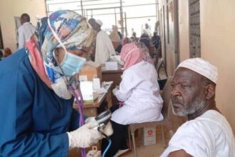 توفي 346 شخصًا بسبب تفشي وباء الكوليرا في الخرطوم، وانتشر الوباء إلى 6 ولايات أخرى.